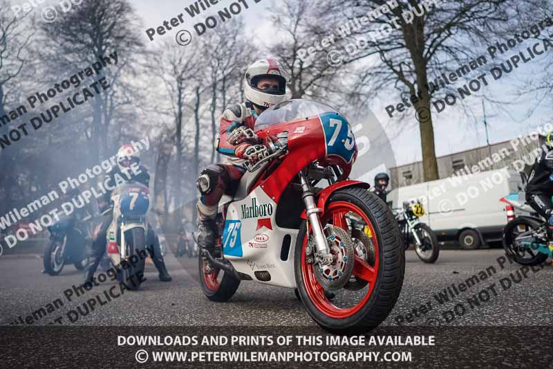 cadwell no limits trackday;cadwell park;cadwell park photographs;cadwell trackday photographs;enduro digital images;event digital images;eventdigitalimages;no limits trackdays;peter wileman photography;racing digital images;trackday digital images;trackday photos